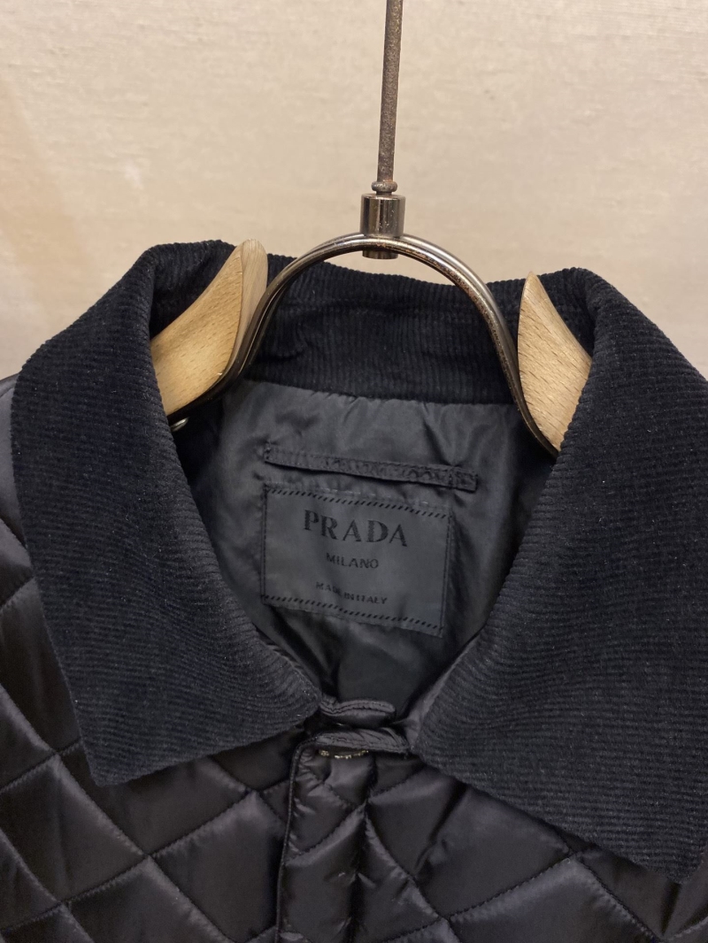 Pra*a outwear